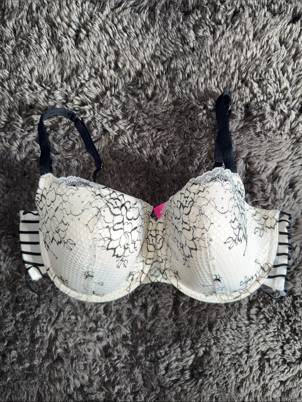 La SENZA White Lace Bra with Black Overlay